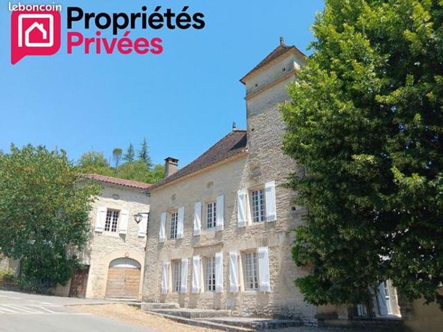 Maison 10 pièces 197 m²