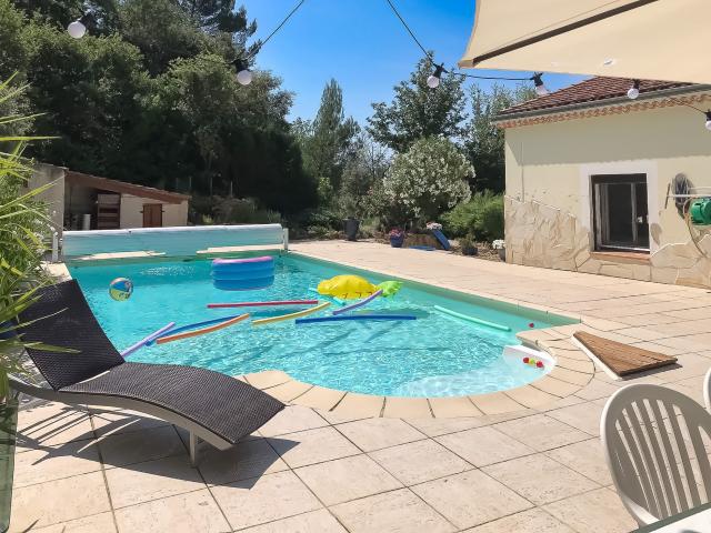 Maison 10 pièces 197 m²