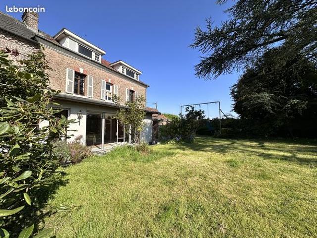 Maison 10 pièces 194 m²