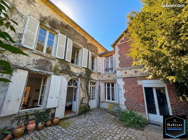 Maison 10 pièces 194 m²