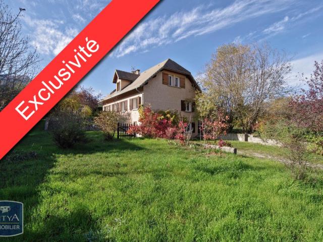 Maison 10 pièces 195 m²