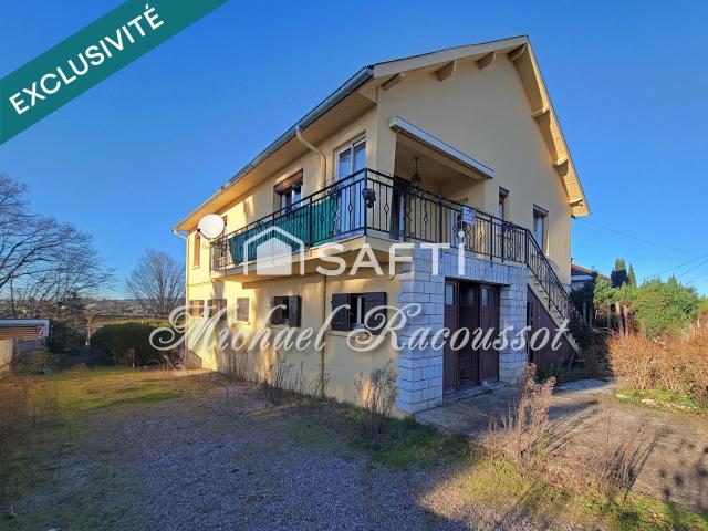 Maison 10 pièces 196 m²