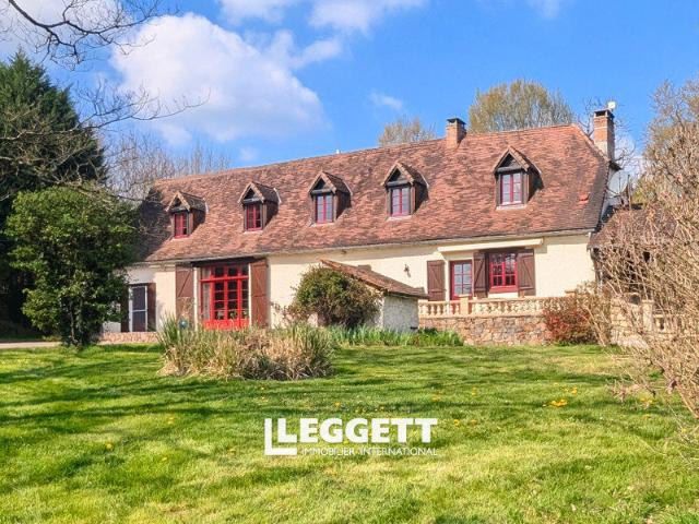Maison 10 pièces 196 m²