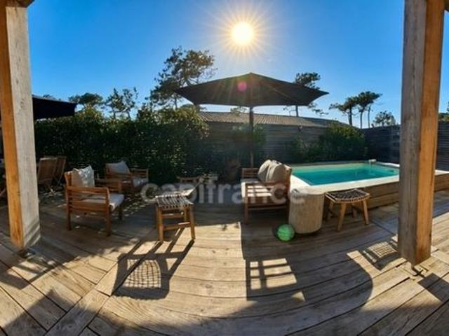 Maison 10 pièces 196 m²