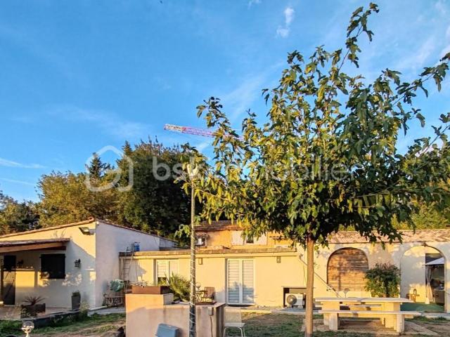 Maison 10 pièces 198 m²