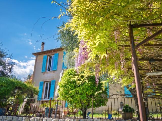Maison 10 pièces 198 m²