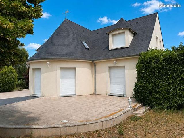 Maison 10 pièces 198 m²