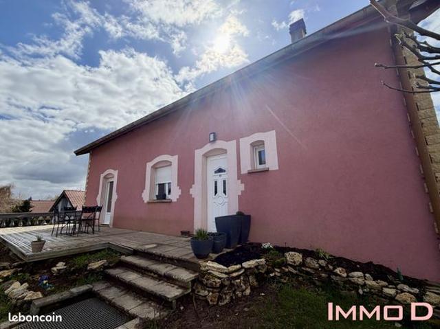 Maison 10 pièces 199 m²