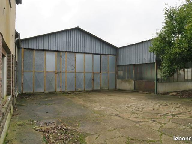 Maison 10 pièces 1000 m²