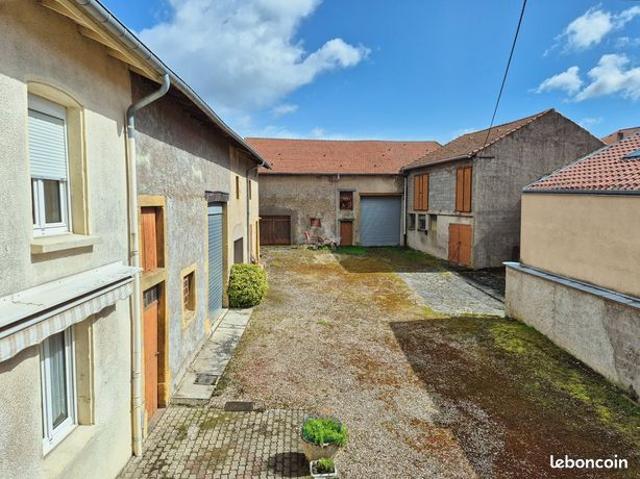 Maison 10 pièces 1000 m²