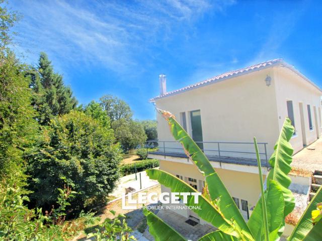 Maison 10 pièces 122 m²