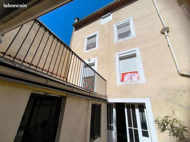 Maison 10 pièces 137 m²
