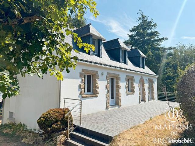 Maison 10 pièces 137 m²