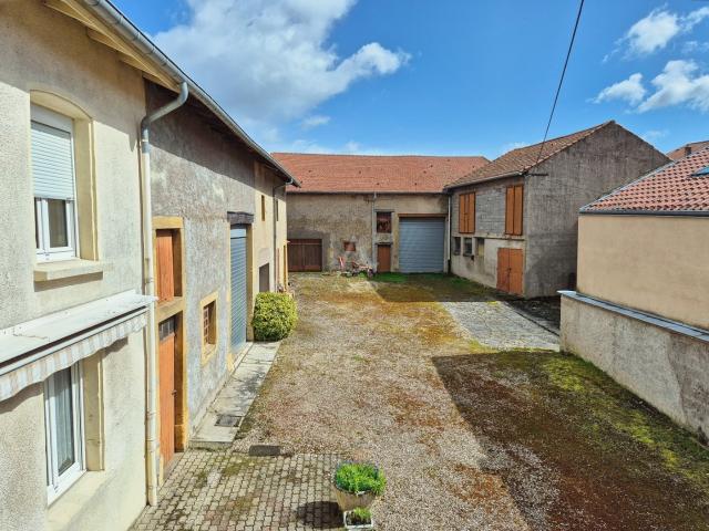 Maison 10 pièces 1 000 m²