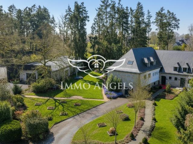 Maison 10 pièces 1 078 m²