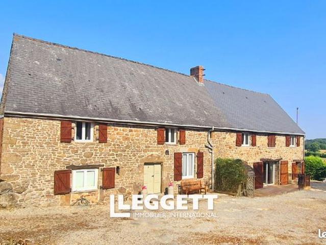Maison 10 pièces 243 m²