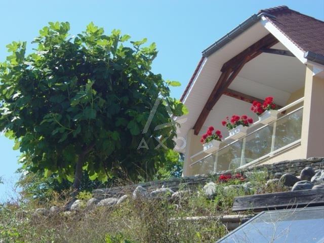 Maison 10 pièces 240 m²