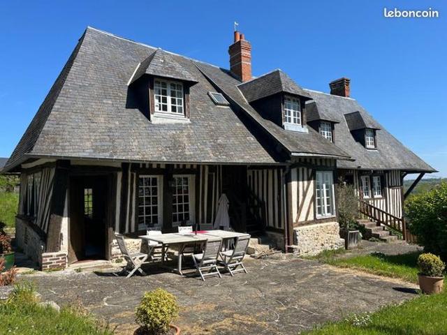 Maison 10 pièces 240 m²