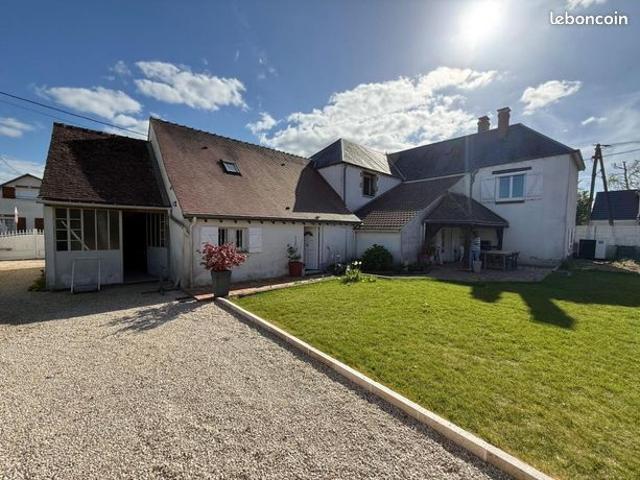 Maison 10 pièces 240 m²