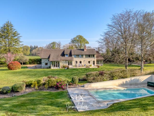 Maison 10 pièces 240 m²