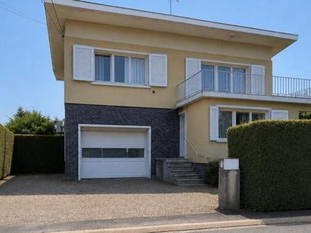 Maison 10 pièces 240 m²