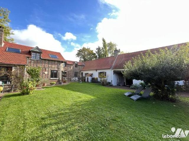 Maison 10 pièces 240 m²
