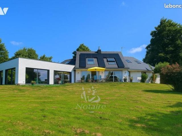 Maison 10 pièces 240 m²