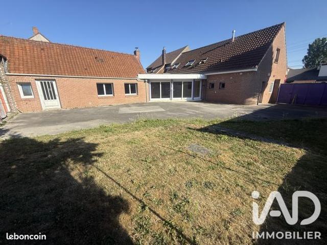 Maison 10 pièces 240 m²