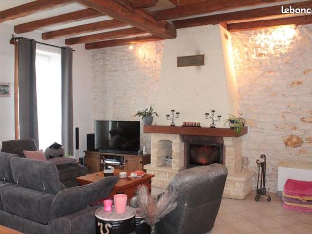 Maison 10 pièces 241 m²