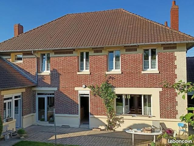 Maison 10 pièces 241 m²
