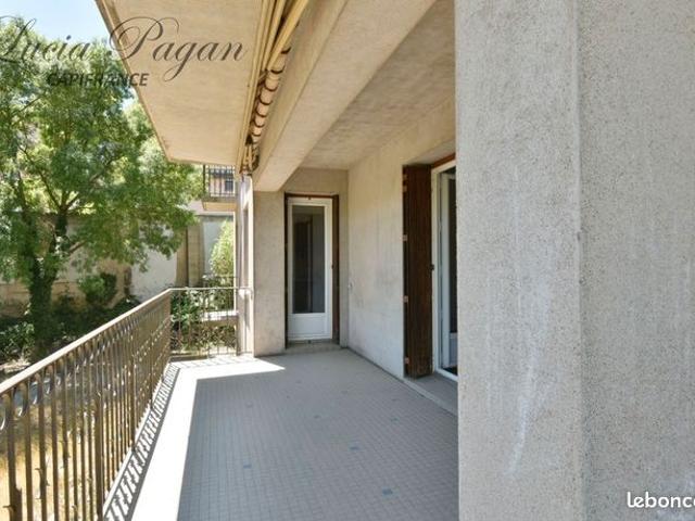 Maison 10 pièces 242 m²