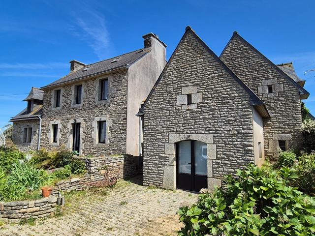 Maison 10 pièces 242 m²