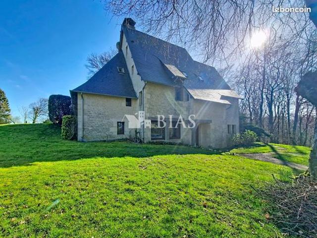 Maison 10 pièces 247 m²