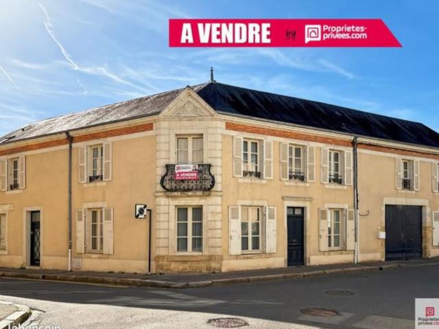 Maison 10 pièces 244 m²