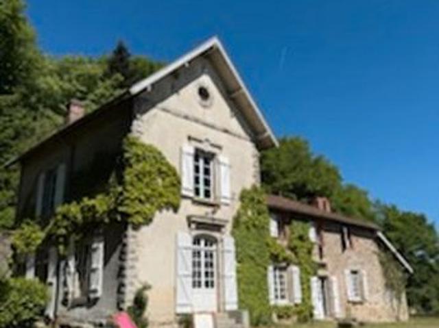 Maison 10 pièces 244 m²