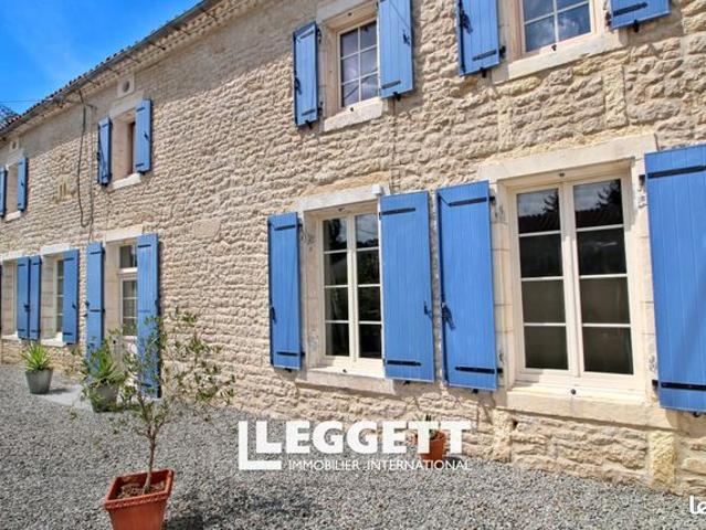 Maison 10 pièces 245 m²