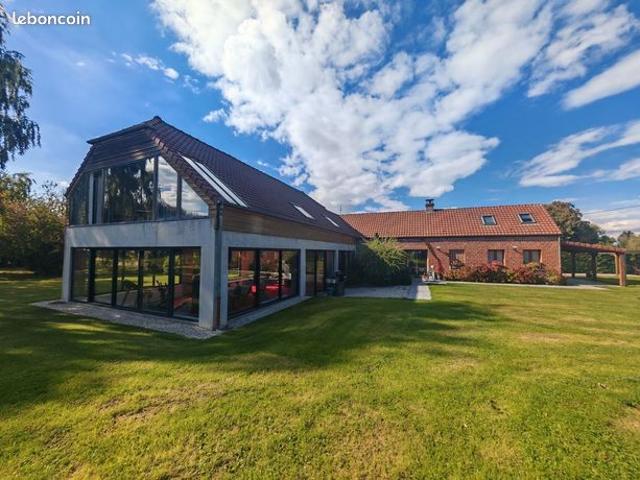Maison 10 pièces 245 m²