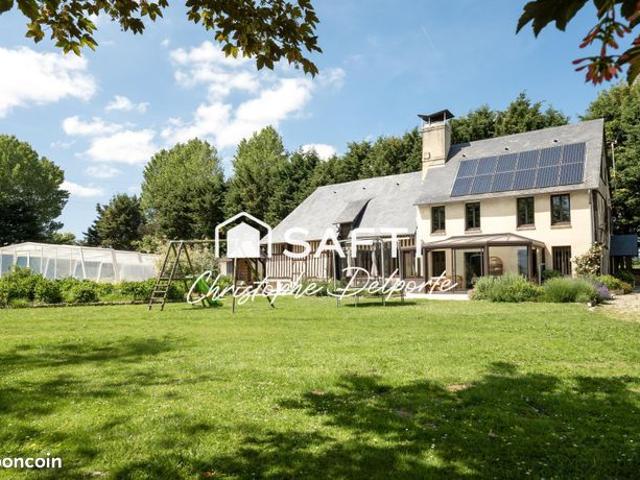 Maison 10 pièces 248 m²
