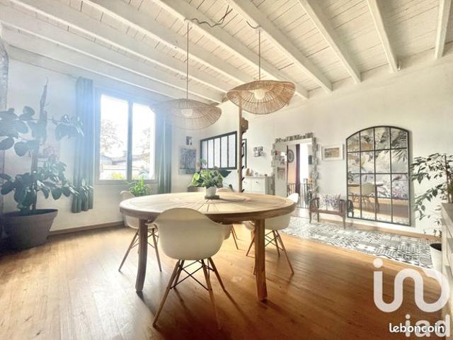 Maison 10 pièces 248 m²