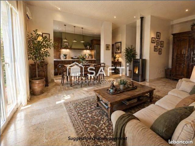 Maison 10 pièces 250 m²