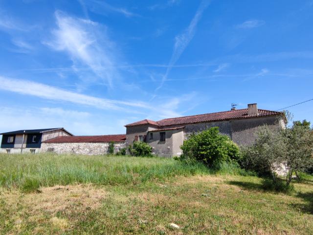 Maison 10 pièces 250 m²