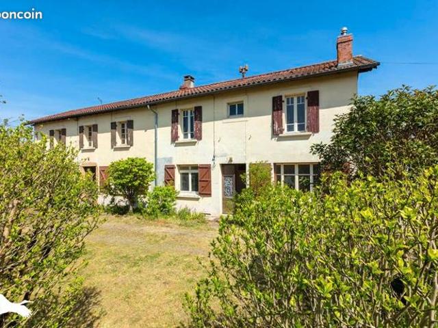 Maison 10 pièces 250 m²