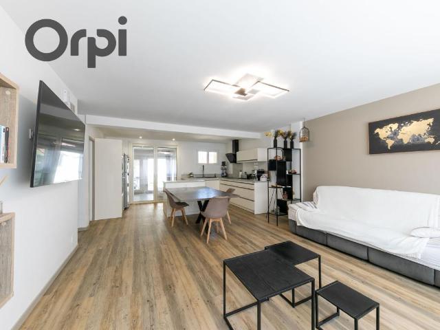 Maison 10 pièces 250 m²