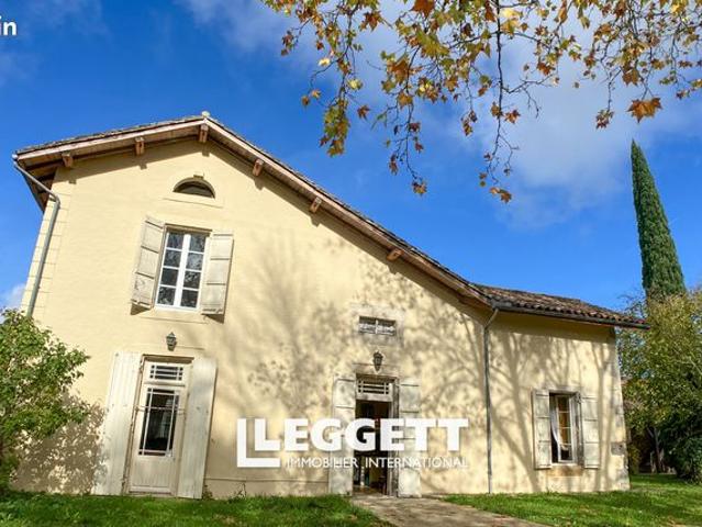 Maison 10 pièces 250 m²