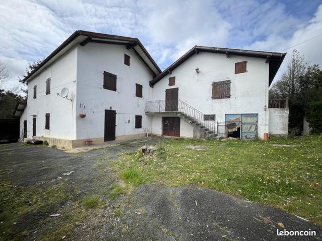 Maison 10 pièces 250 m²