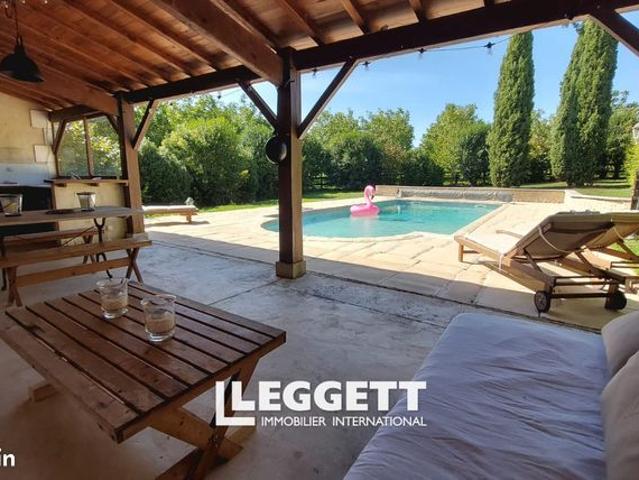 Maison 10 pièces 250 m²