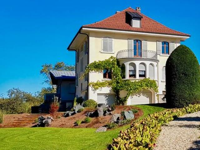 Maison 10 pièces 250 m²