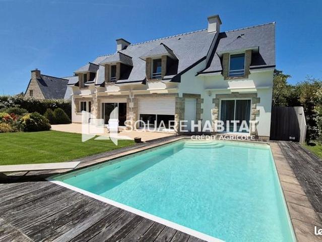 Maison 10 pièces 251 m²