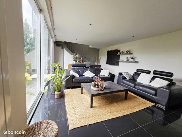 Maison 10 pièces 251 m²