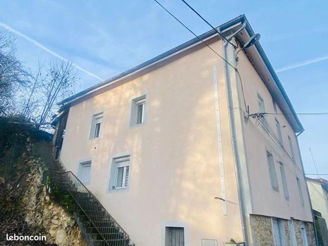 Maison 10 pièces 252 m²